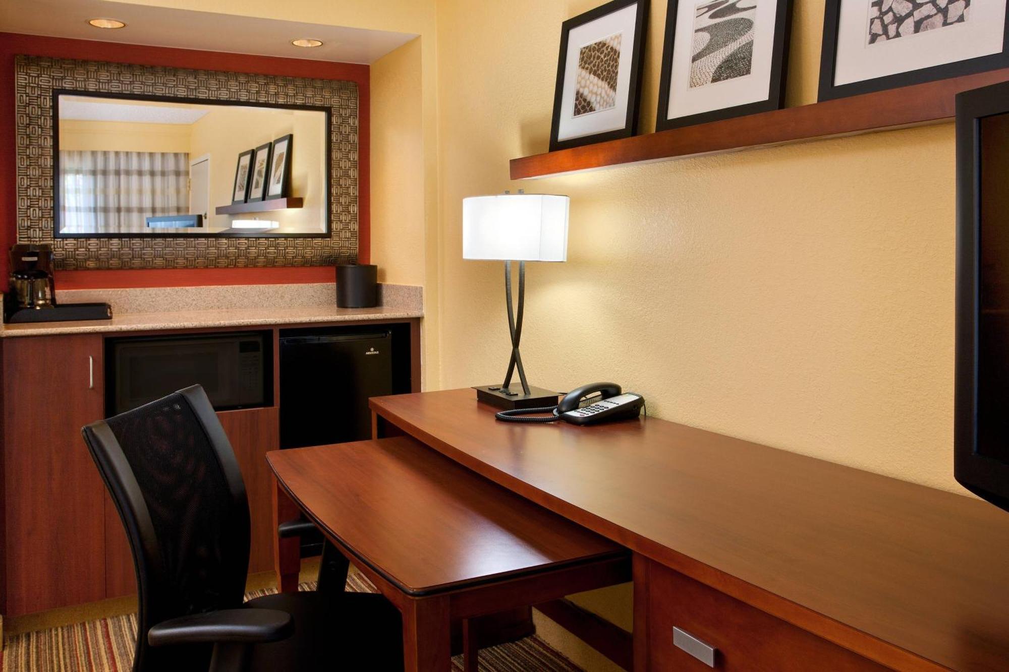 Courtyard By Marriott San Diego Sorrento Valley Exteriör bild