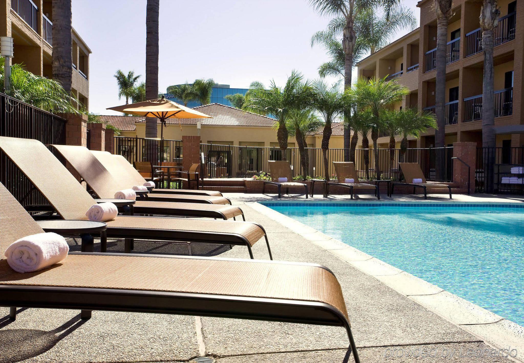 Courtyard By Marriott San Diego Sorrento Valley Exteriör bild